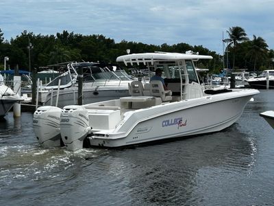 2018 Boston Whaler 330 OUTRAGE — front three-quarter view
