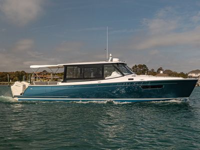 2025 MJM 4 — front three-quarter view