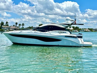 2019 Galeon 485 HTS — front three-quarter view