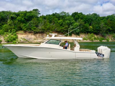 2023 Scout 425 LXF — front three-quarter view