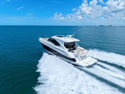 2014 Cruisers Yachts 45 CANTIUS — front three-quarter view