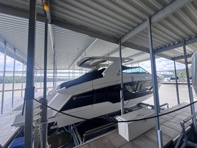 2023 Cruisers Yachts 38 GLS — front three-quarter view