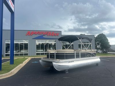 2012 Bennington 22SL — front three-quarter view