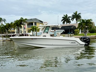 2021 Boston Whaler 280 OUTRAGE — front three-quarter view