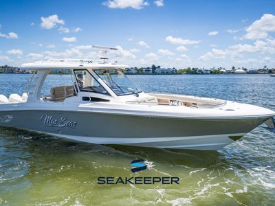 2022 Boston Whaler 350 REALM — front three-quarter view