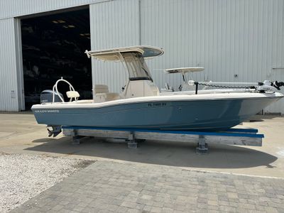 2021 Grady-White 251 COASTAL EXPLORER — front three-quarter view