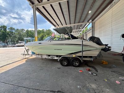 2017 Stingray 234LR — front three-quarter view