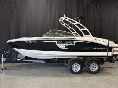 2018 Chaparral 21 H2O SURF — front three-quarter view