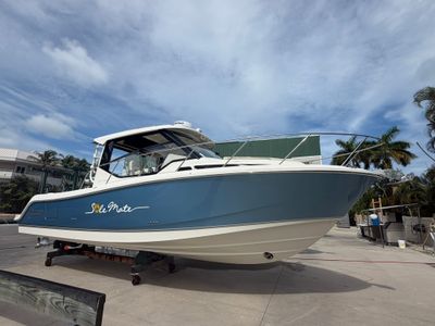 2023 Boston Whaler 325 CONQUEST — front three-quarter view
