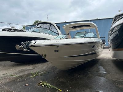 2024 Sea Ray 310 SLX — front three-quarter view
