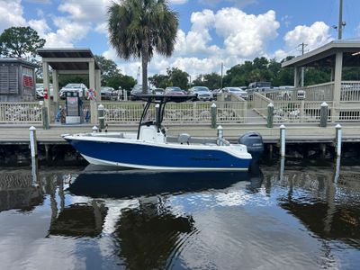 2021 NauticStar 2102 LEGACY — front three-quarter view
