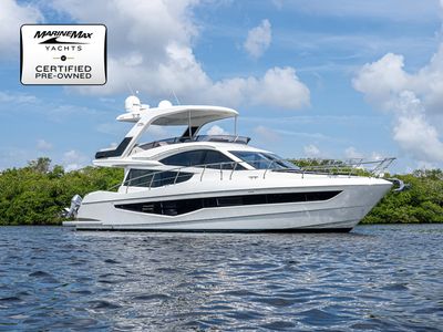 2022 Galeon 550 Fly — front three-quarter view