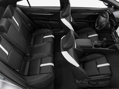 2026 Toyota Camry - Photo 8