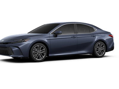 2026 Toyota Camry - Photo 2