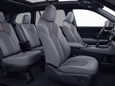 2026 Toyota Grand Highlander Hybrid - Photo 2