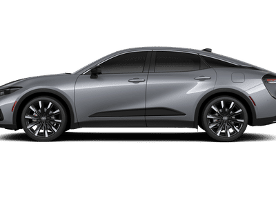 2026 Toyota Toyota Crown - Photo 3