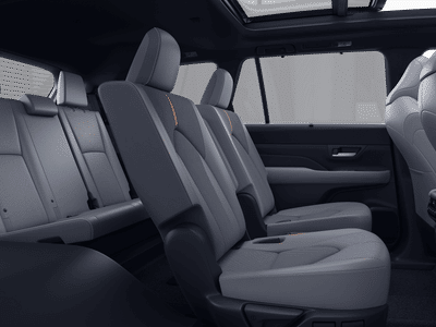 2026 Toyota Grand Highlander Hybrid - Photo 4