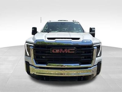 2026 GMC Sierra 3500 HD Chassis Cab — side profile view