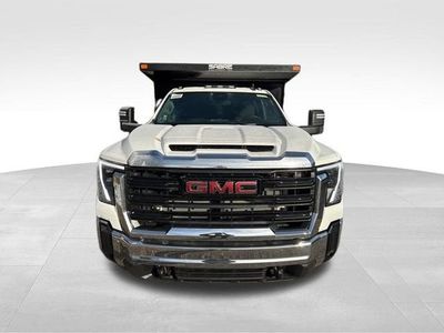 2026 GMC Sierra 3500 HD Chassis Cab — side profile view