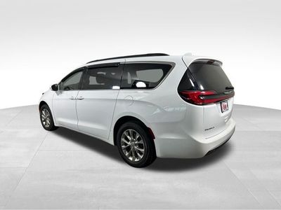 2022 Chrysler Pacifica — interior view