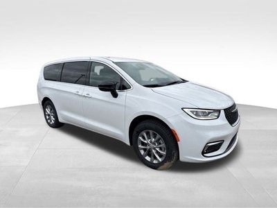 2026 Chrysler Pacifica — rear three-quarter view