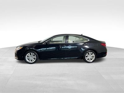 2014 Lexus ES — rear three-quarter view