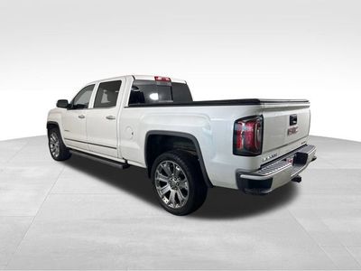 2017 GMC Sierra 1500 — interior view
