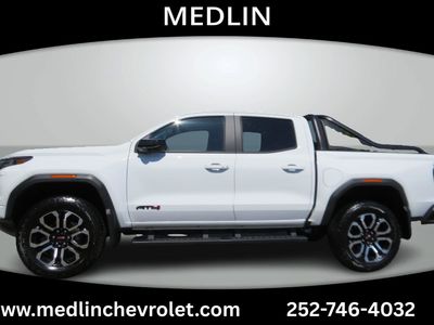 2025 GMC Canyon — detail view