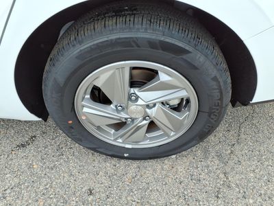 2026 Hyundai ELANTRA — detail view