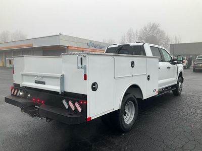 2026 Ford F-350SD — detail view