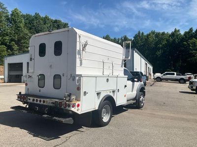 2012 Ford F-550SD — detail view