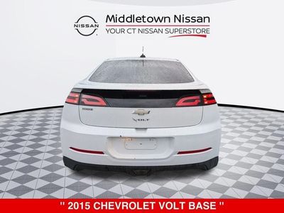 2015 Chevrolet Volt — interior view