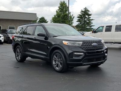2023 Ford Explorer — side profile view