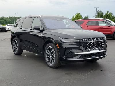 2026 Lincoln Nautilus — side profile view