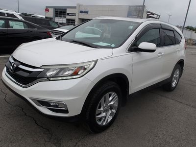 2015 Honda CR-V — rear three-quarter view