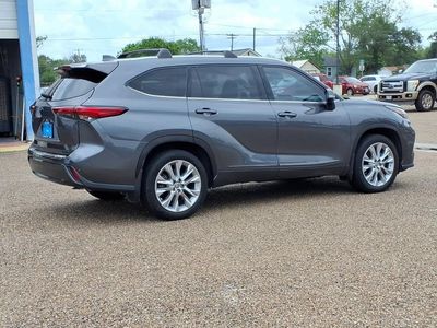 2021 Toyota Highlander — interior view