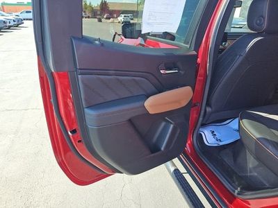 2024 GMC Canyon — detail view