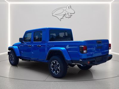 2026 Jeep Gladiator — side profile view