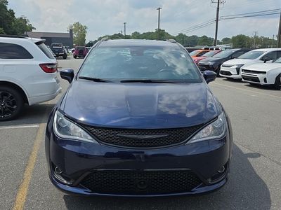2019 Chrysler Pacifica — side profile view