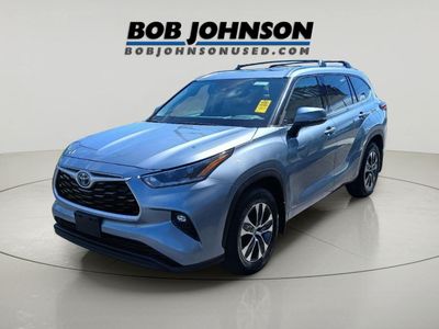 2021 Toyota Highlander Hybrid — detail view