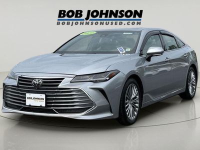 2020 Toyota Avalon — detail view