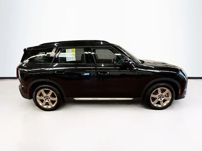 2025 MINI COUNTRYMAN — interior view