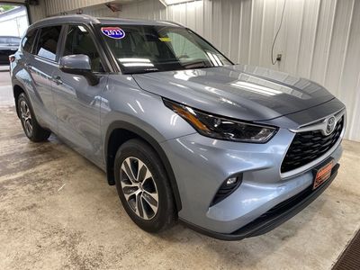 2023 Toyota Highlander — interior view