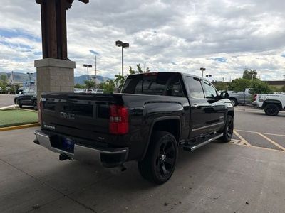 2014 GMC Sierra 1500 — interior view