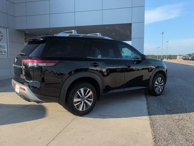 2024 Nissan Pathfinder — rear three-quarter view