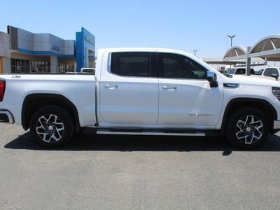 2025 GMC Sierra 1500 — side profile view