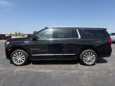 2023 GMC Yukon XL — side profile view