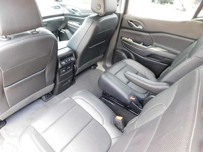 2023 GMC Acadia — detail view