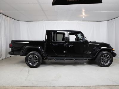 2020 Jeep Gladiator — side profile view