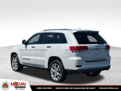 2021 Jeep Grand Cherokee — interior view